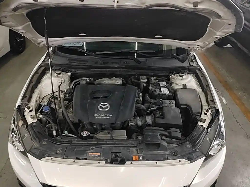 Mazda 3 Axela 2015 — фото 20