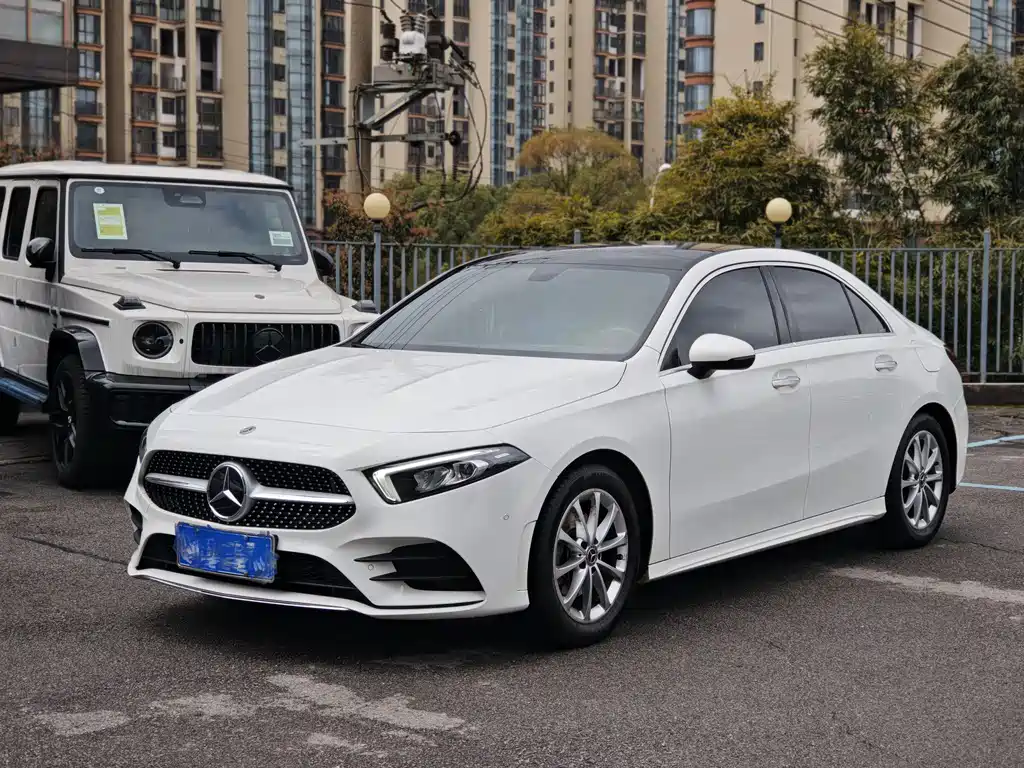 Mercedes-Benz A-Class 2022 — фото 1
