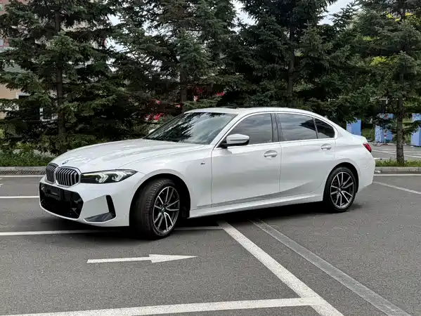 BMW 3 Series 2023