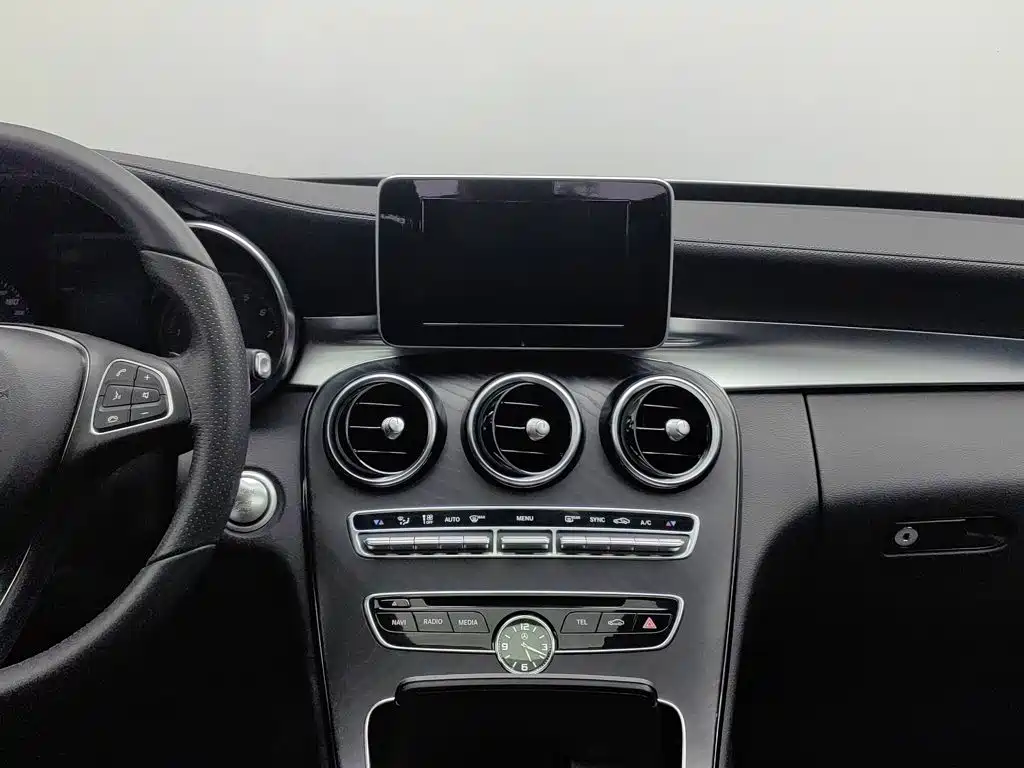 Mercedes-Benz C-Class 2017 — фото 12