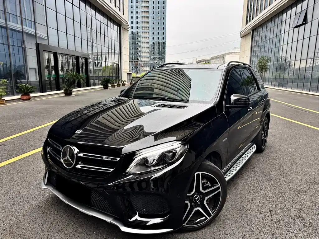 Mercedes-Benz GLE AMG 2018 — фото 4