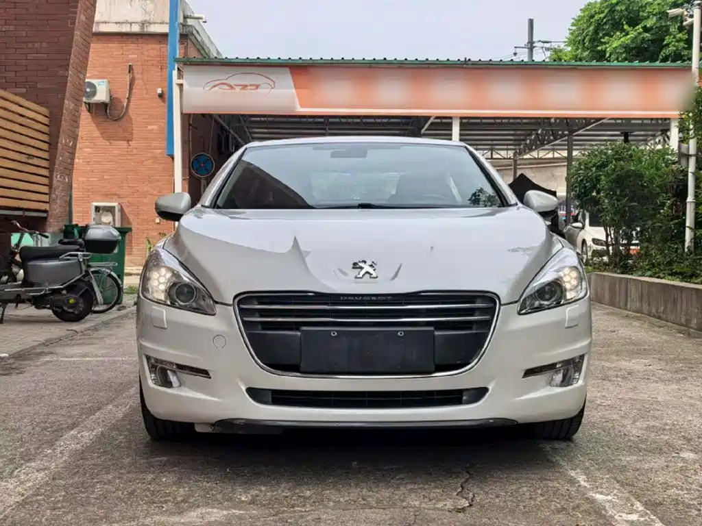 Peugeot 508 2014 — фото 10