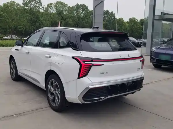 Hongqi HS3 2026