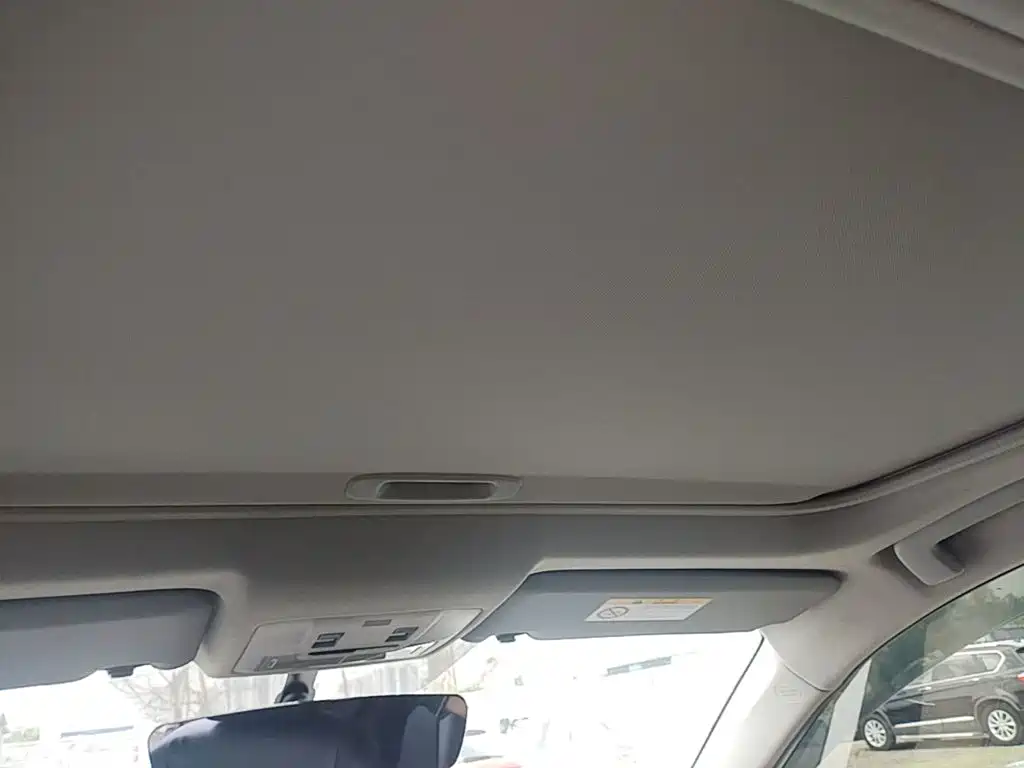 Toyota RAV4 2016 — фото 14