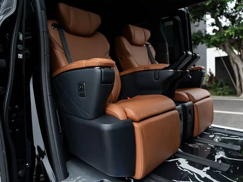 Toyota Vellfire 2024 — фото 7