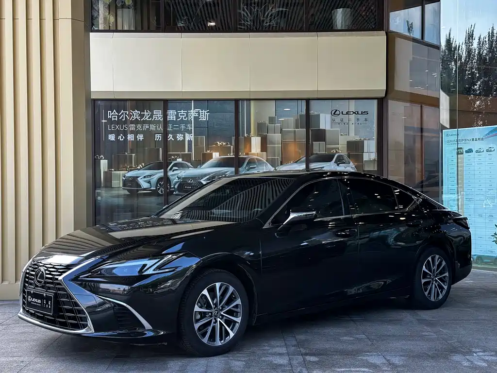 Lexus ES 2025 — фото 1