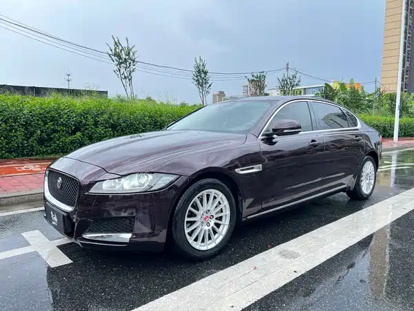 Jaguar XFL 2018