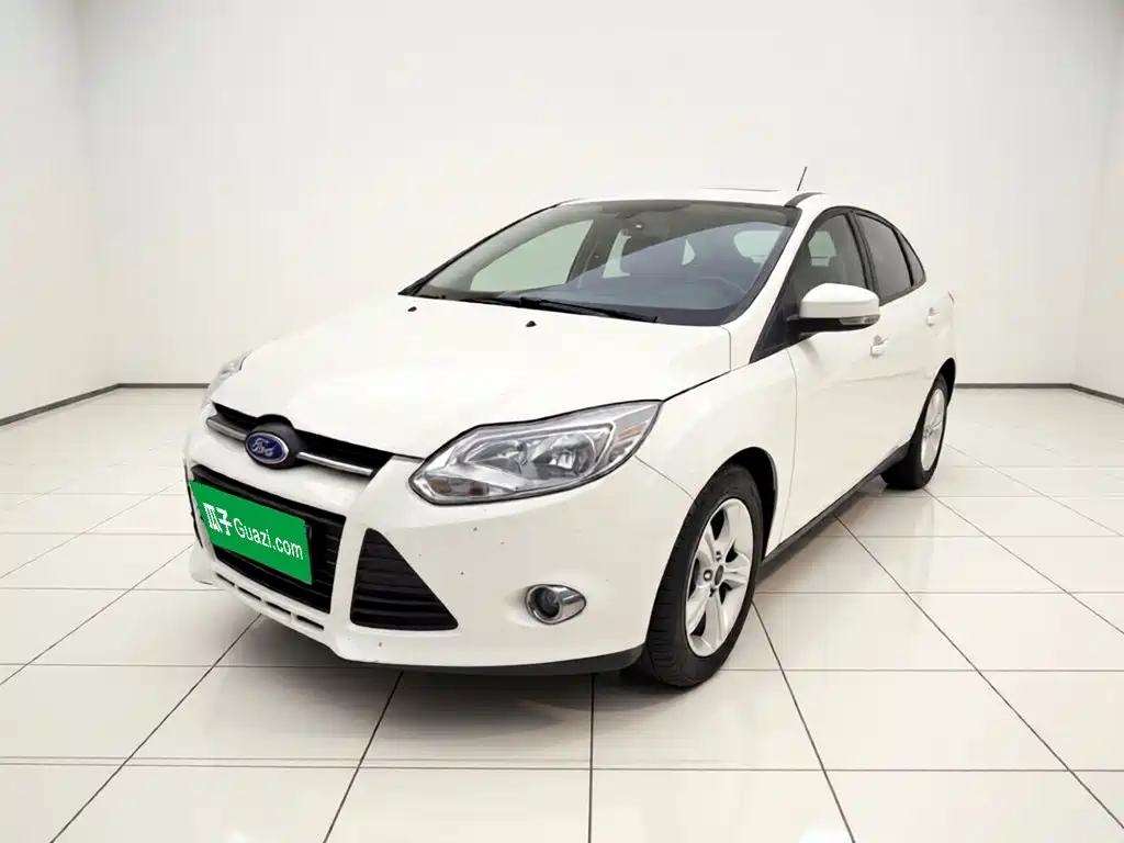 Ford Focus 2014 — фото 1