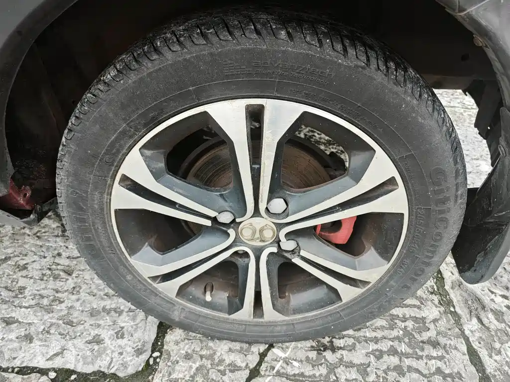 BAIC Senova X25 2016 — фото 10