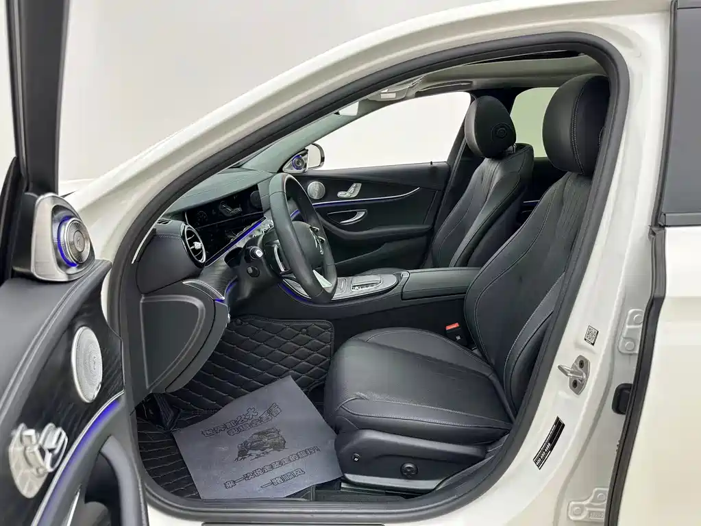 Mercedes-Benz E-Class 2024