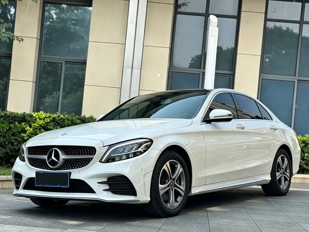 Mercedes-Benz C-Class 2021
