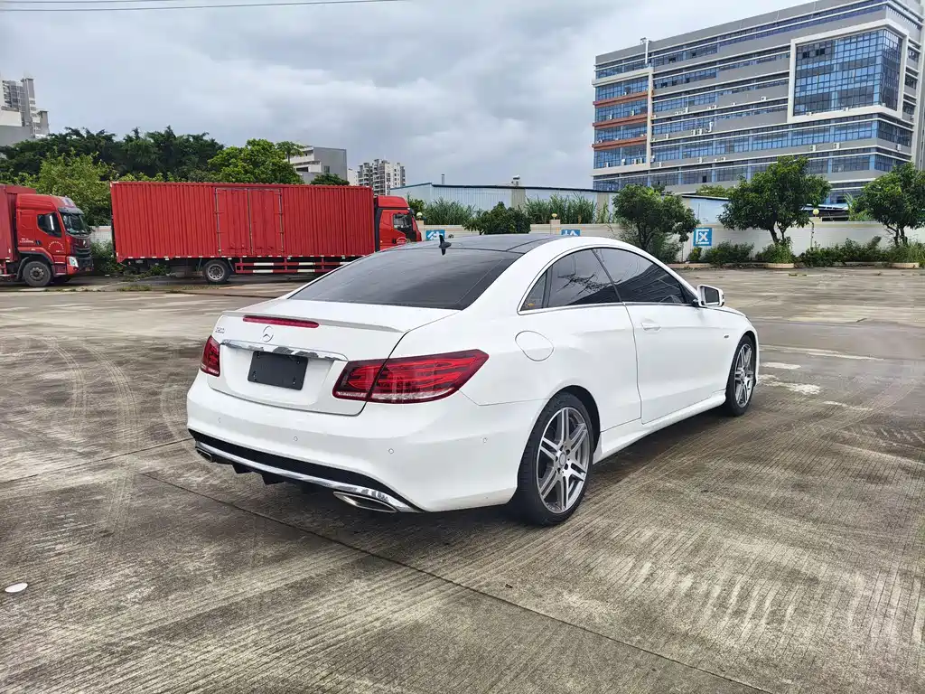 Mercedes-Benz E-Class 2016