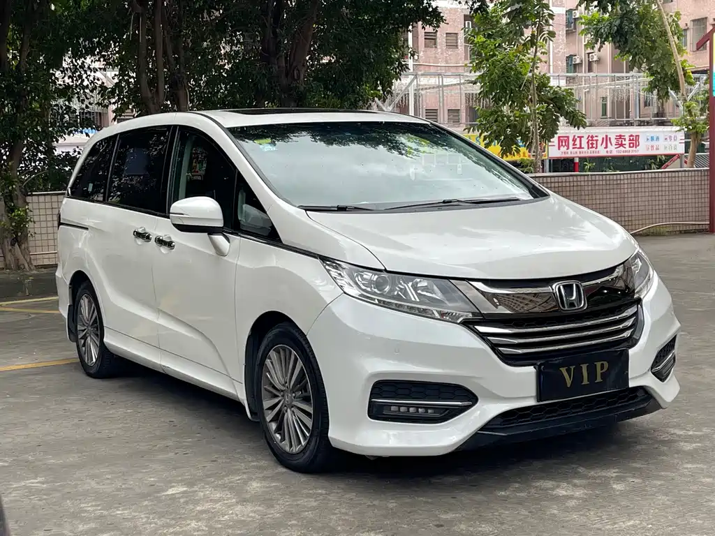 Honda Odyssey 2019 — фото 3