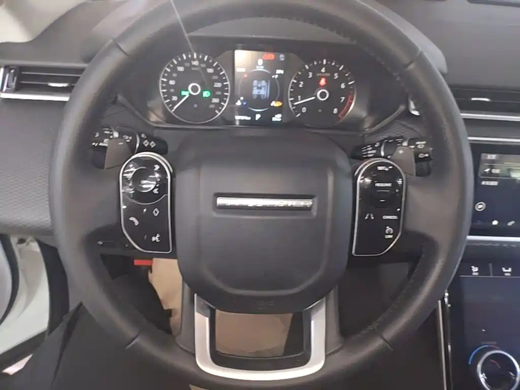 Land Rover Velar 2018 — фото 11