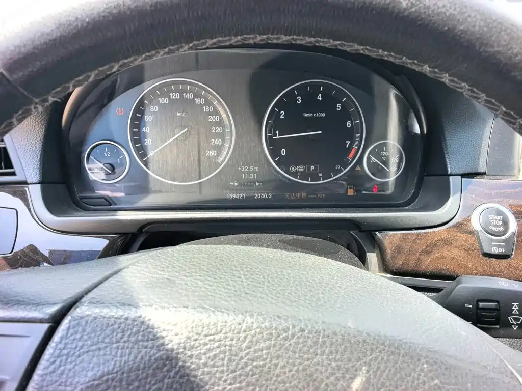 BMW 5 Series 2013 — фото 12