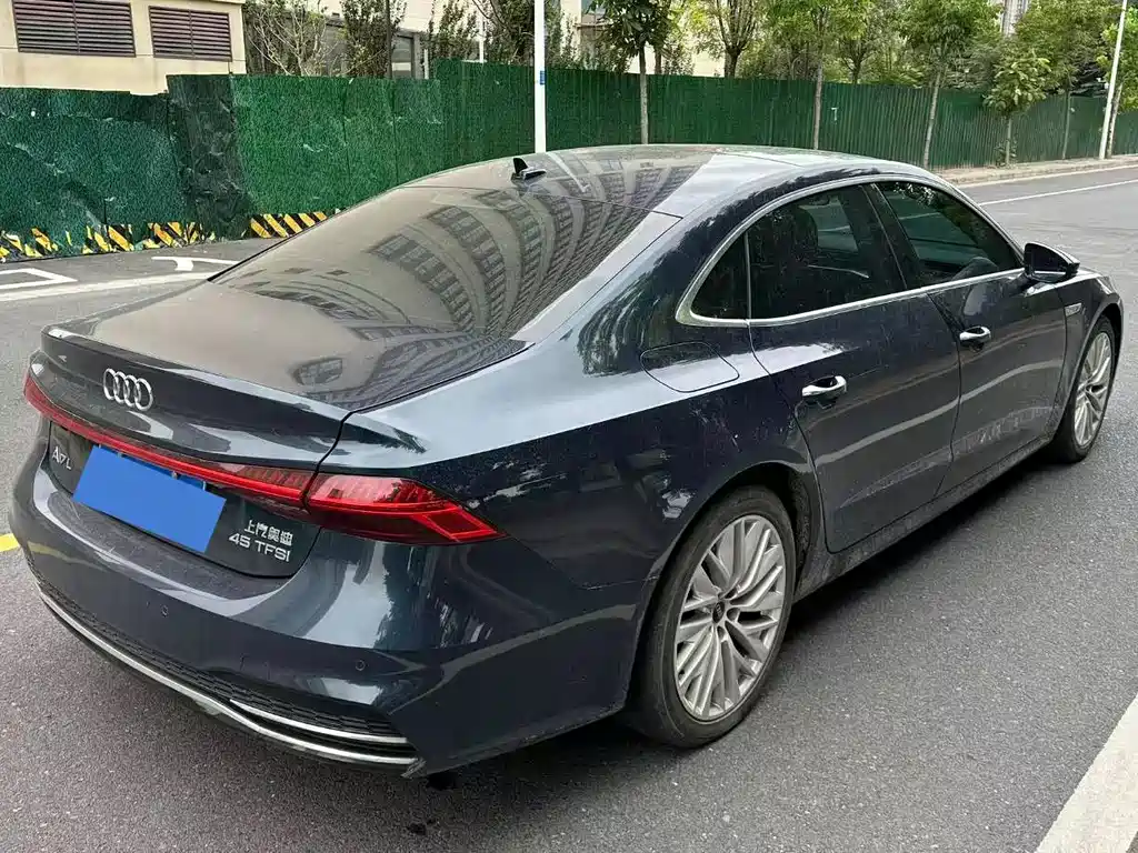 Audi A7L 2023 — фото 9