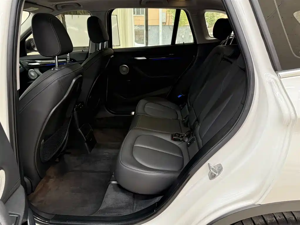 BMW X1 2022 — фото 18