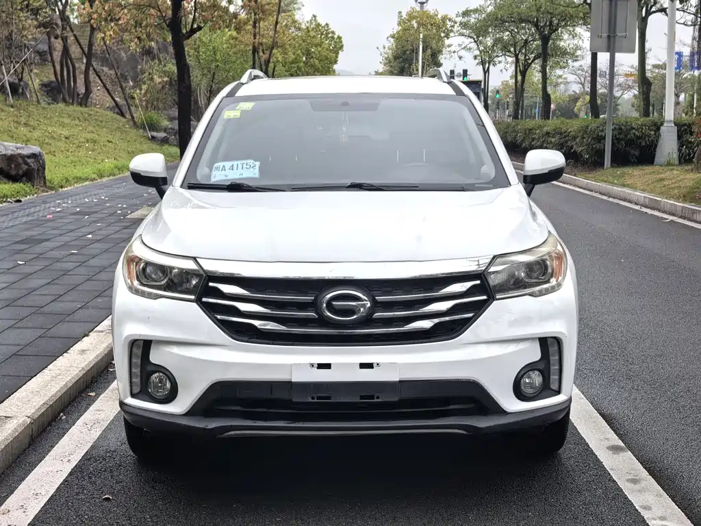 GAC Motor Trumpchi GS4 2015 — фото 9