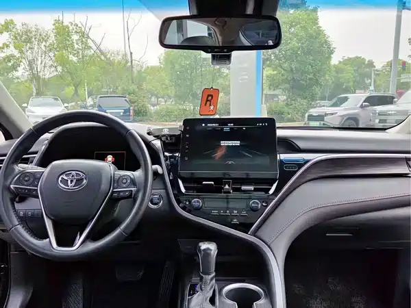 Toyota Camry 2022