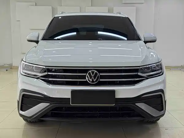 Volkswagen Tiguan L 2023