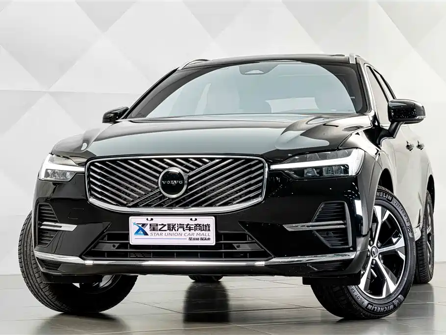 Volvo XC60 2026 — фото 3