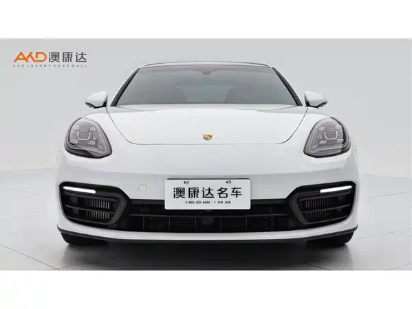 Porsche Panamera 2023
