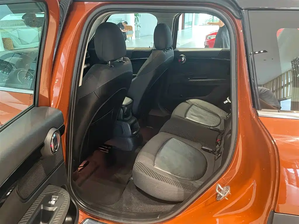 MINI Countryman 2018 — фото 10