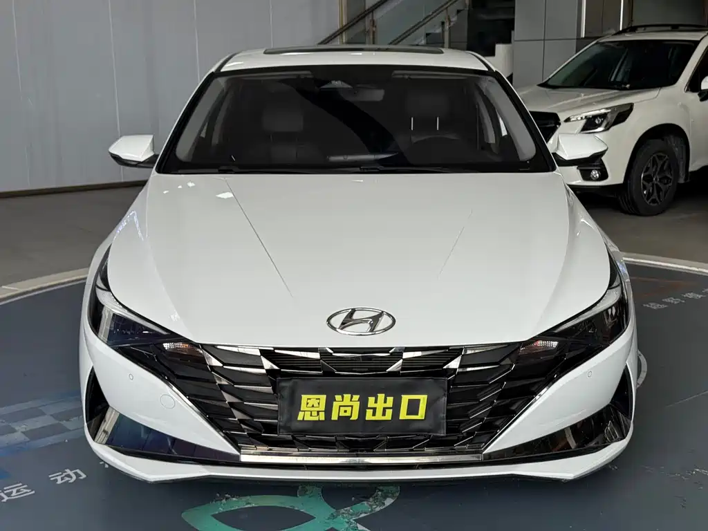 Hyundai Elantra 2023