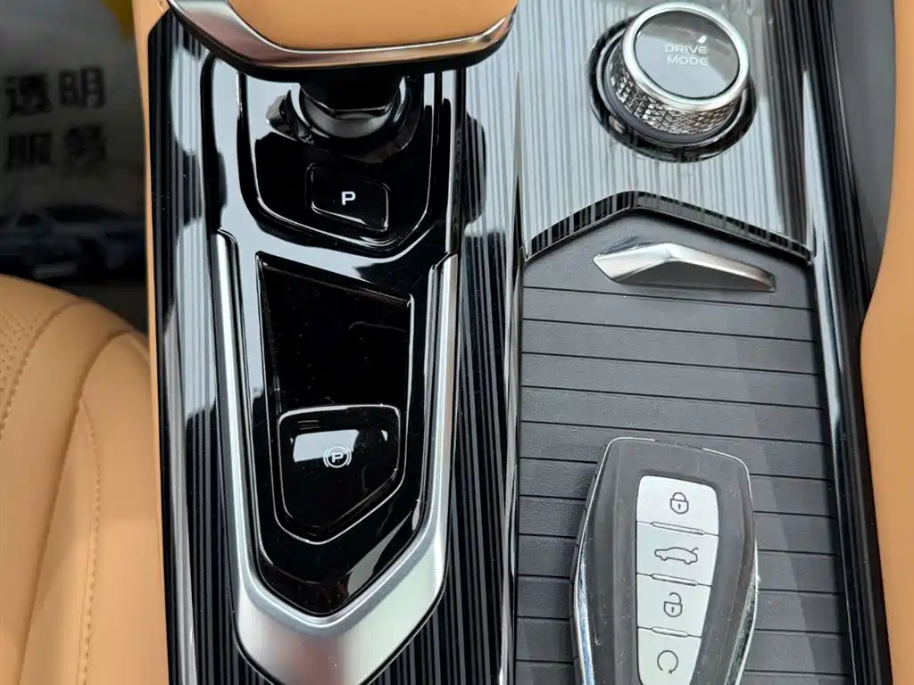 Geely Xingyue L 2025 — фото 23