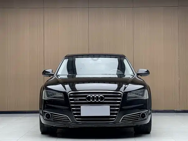 Audi A8 2012