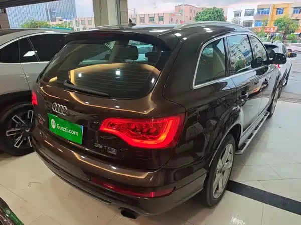 Audi Q7 2015