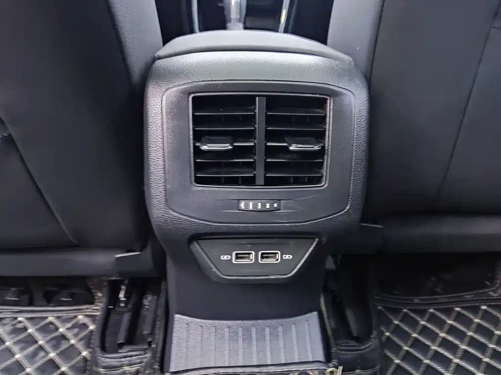 Volkswagen T-Roc 2022 — фото 11