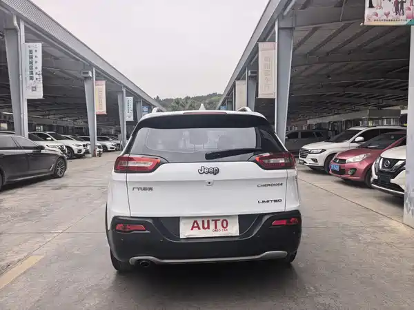 Jeep Cherokee 2017