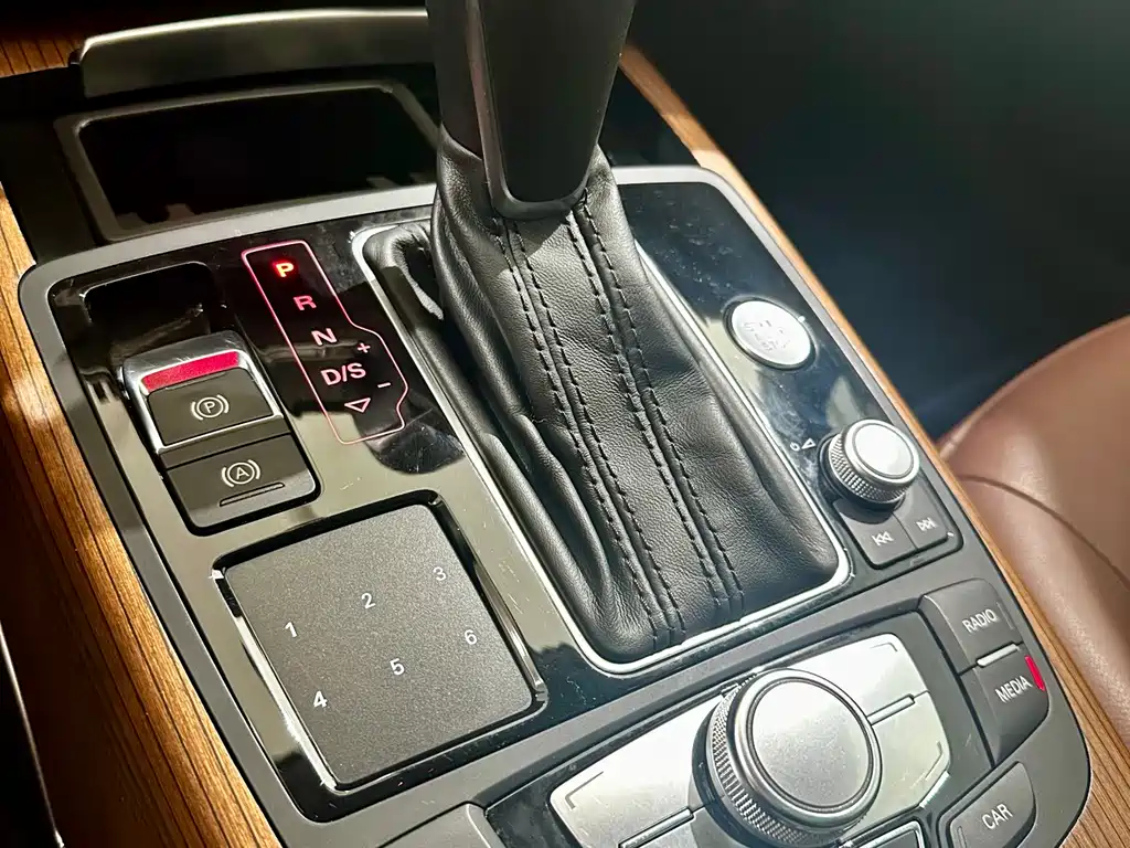 Audi A6L 2017 — фото 15