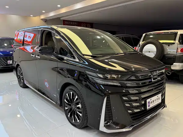 Toyota Vellfire 2024