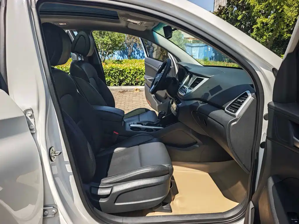 Hyundai Tucson 2016 — фото 11