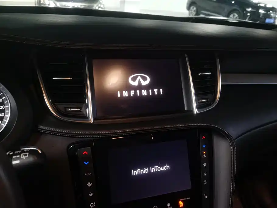 Infiniti QX50 2020 — фото 13