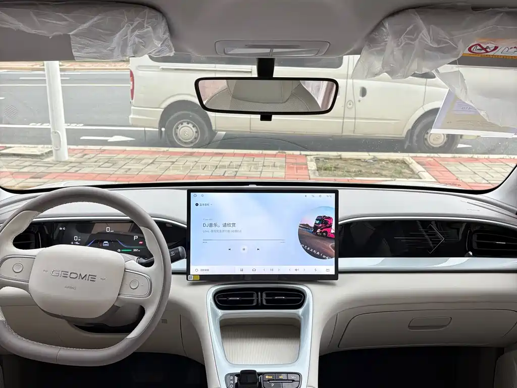 Geely Galaxy Starwish 2026 — фото 7