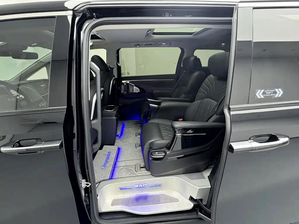 GAC Trumpchi M8 2023 — фото 9