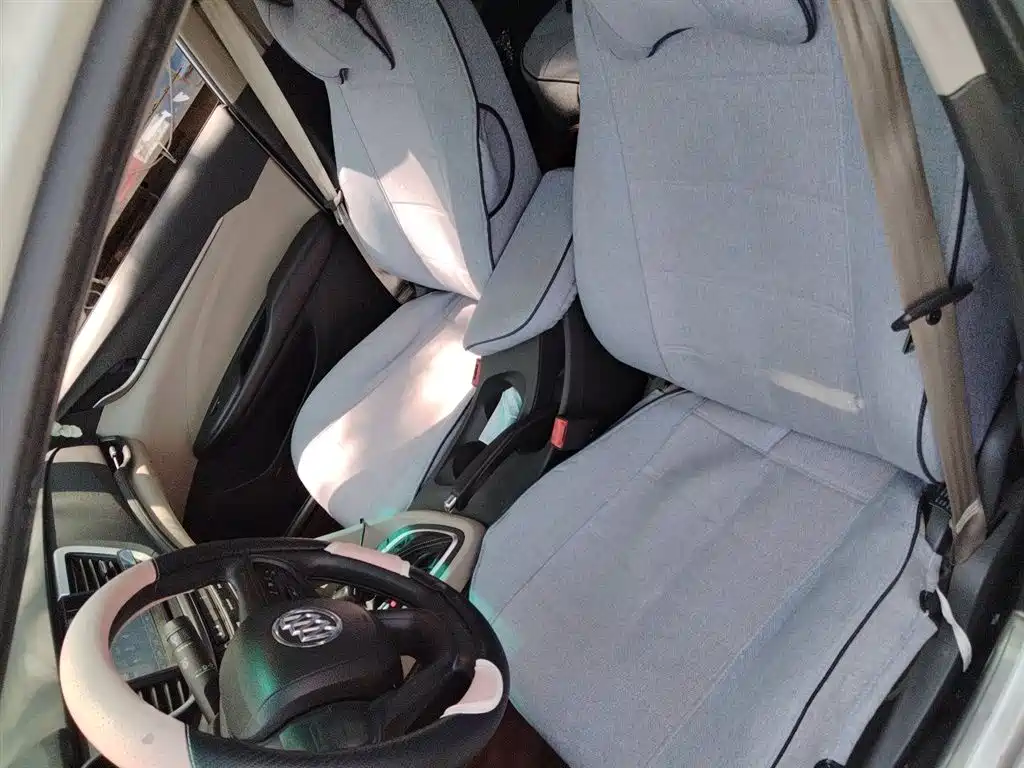 Buick Excelle 2015 — фото 16