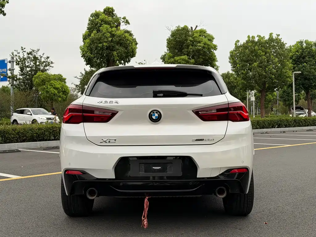 BMW X2 2022 — фото 8