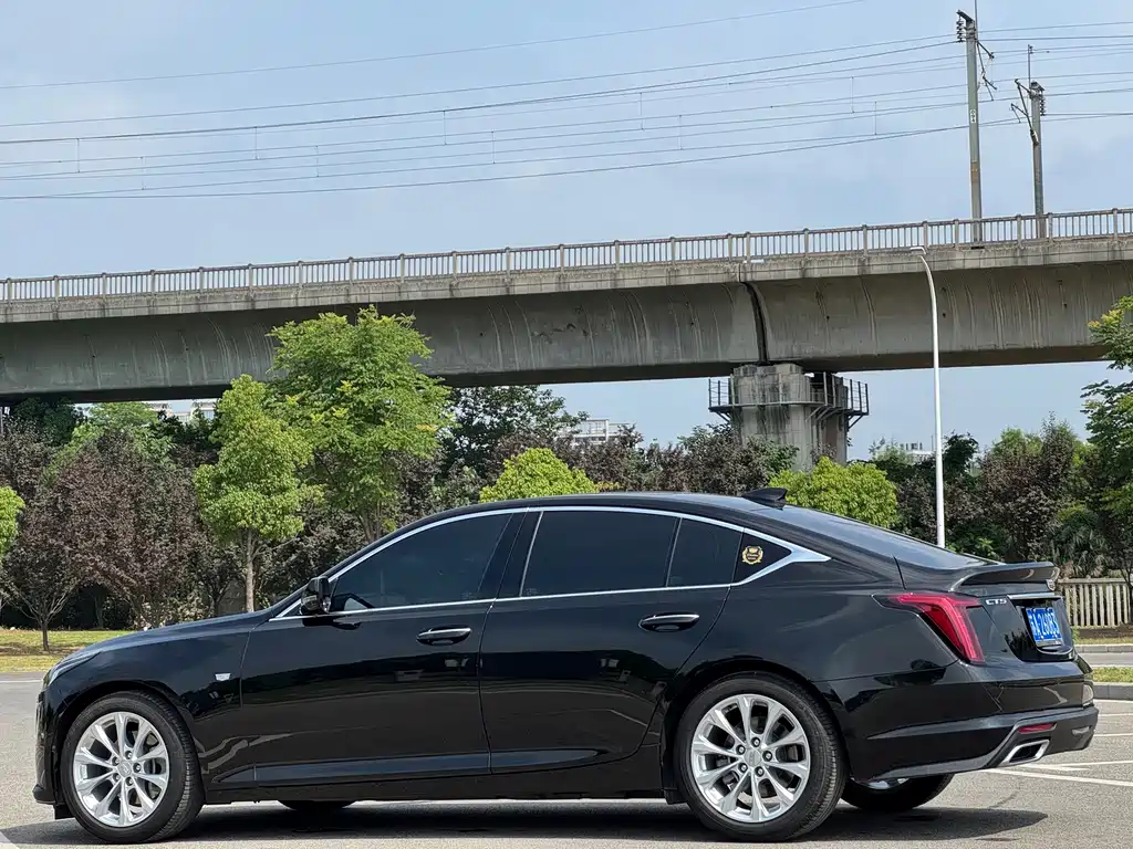 Cadillac CT5 2023 — фото 18