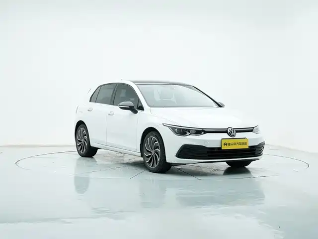 Volkswagen Golf 2022