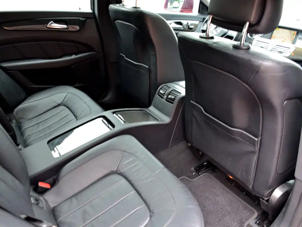 Mercedes-Benz CLS 2012 — фото 15