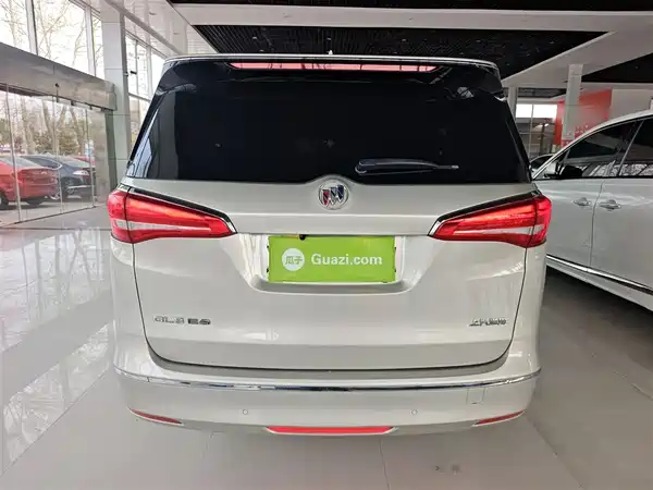 Buick GL8 2017
