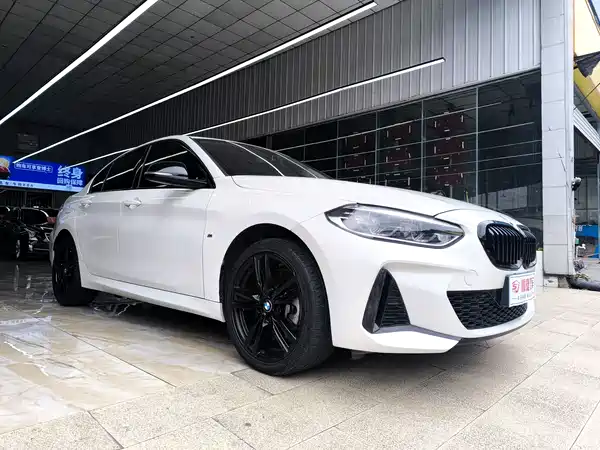 BMW 1 Series 2023