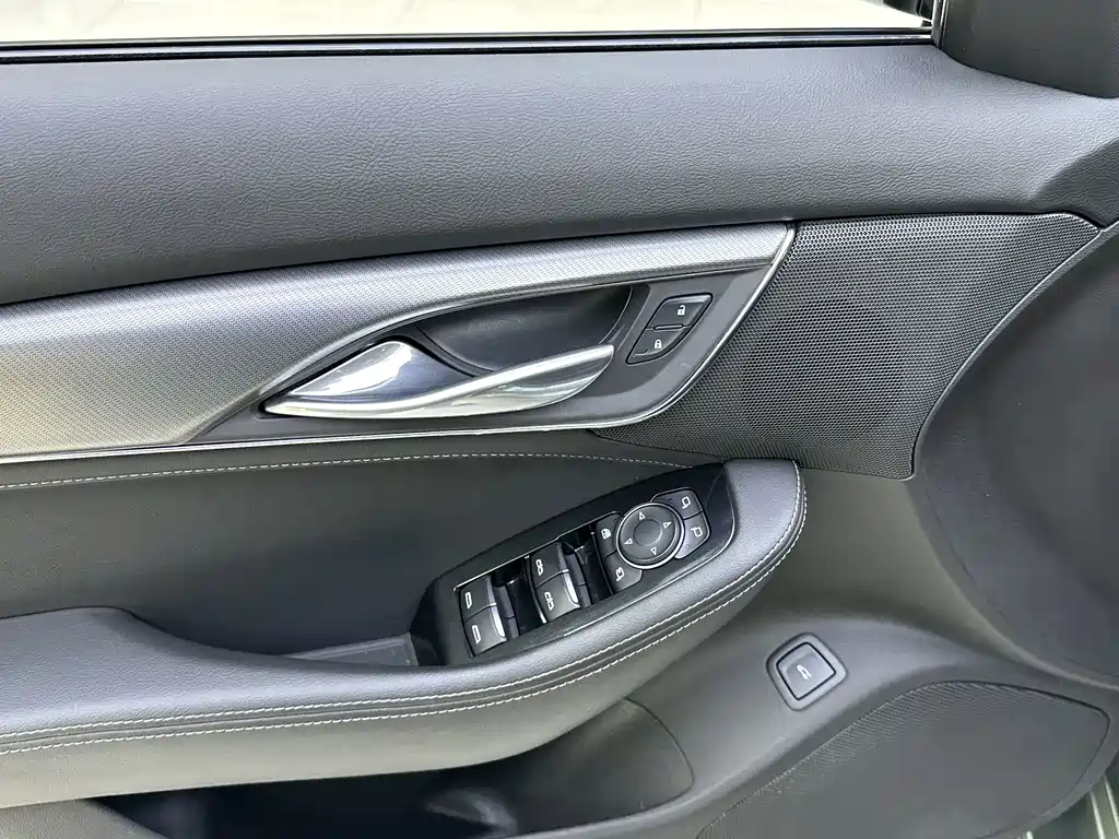 Cadillac CT5 2023 — фото 13