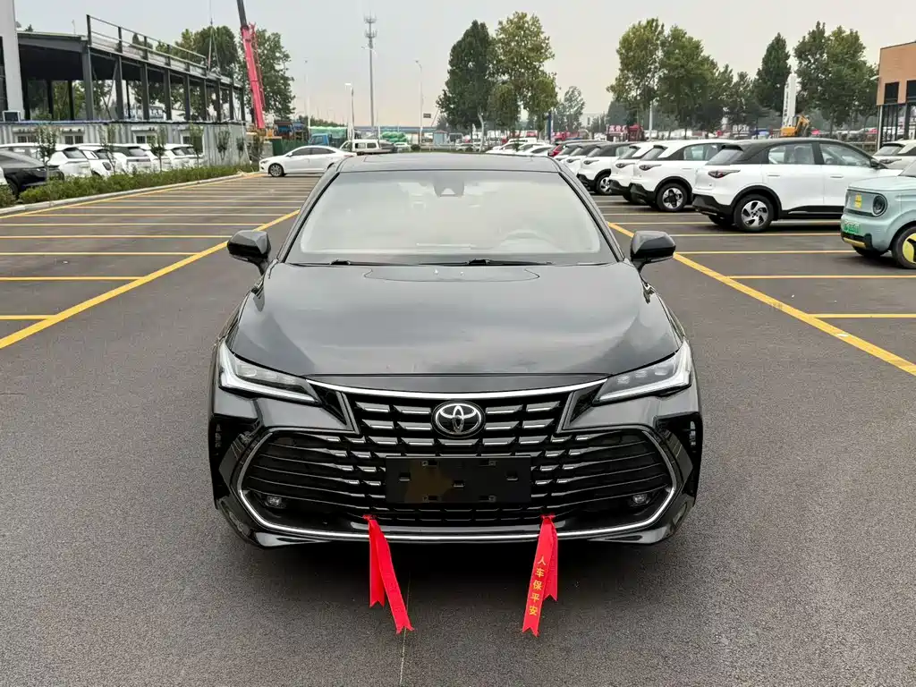 Toyota Avalon 2023 — фото 1