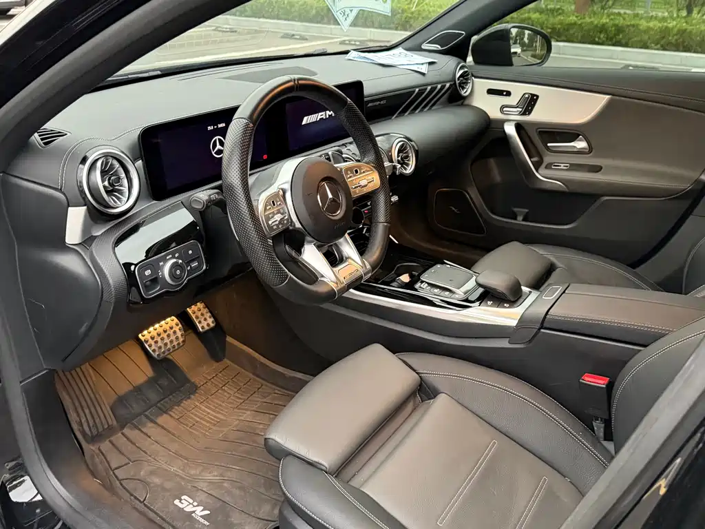 Mercedes-Benz A-Class AMG 2023 — фото 4