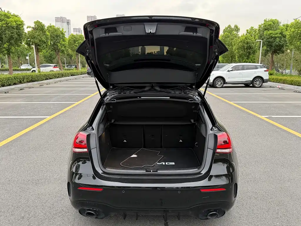 Mercedes-Benz A-Class AMG 2023 — фото 19